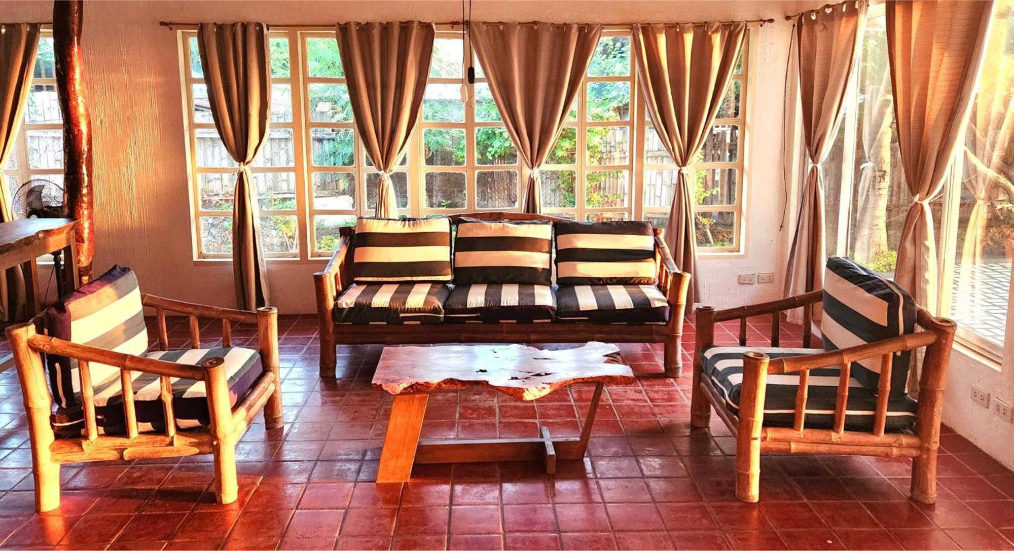 White House, Batangas Villa Lian Eksteriør billede